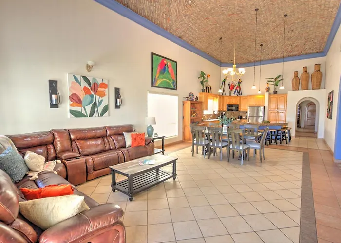 Las Palmas Resort